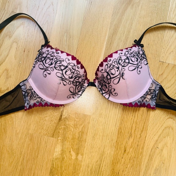 Victoria Secret Very Sexy Push Up 32B - Picture 2 of 4